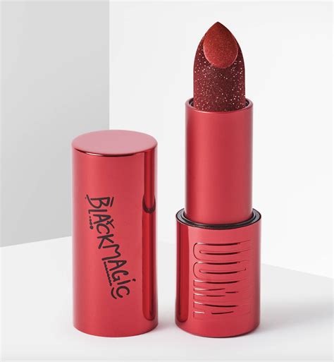 Uoma black magic captivating influence glossy lipstick in infatuation